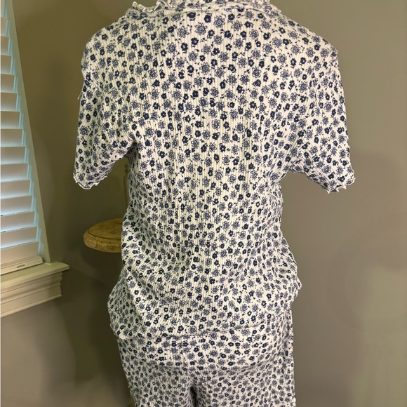 Loungewear Set - Picture 4 of 6